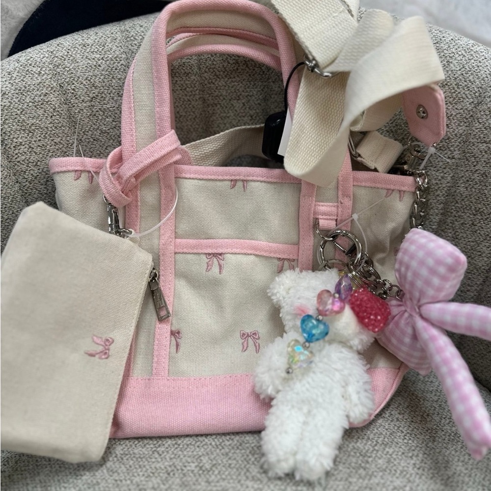 Viral Madden Girl Pink and Cream Tote Bag